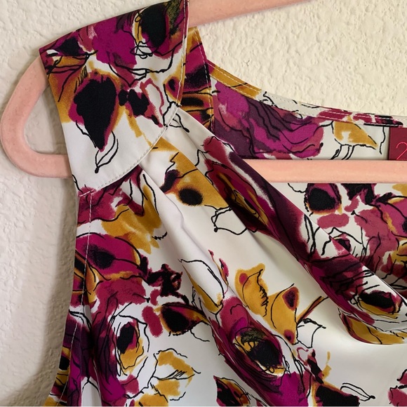 NWOT Draped Neckline Sleeveless Floral Blouse - Picture 3 of 14